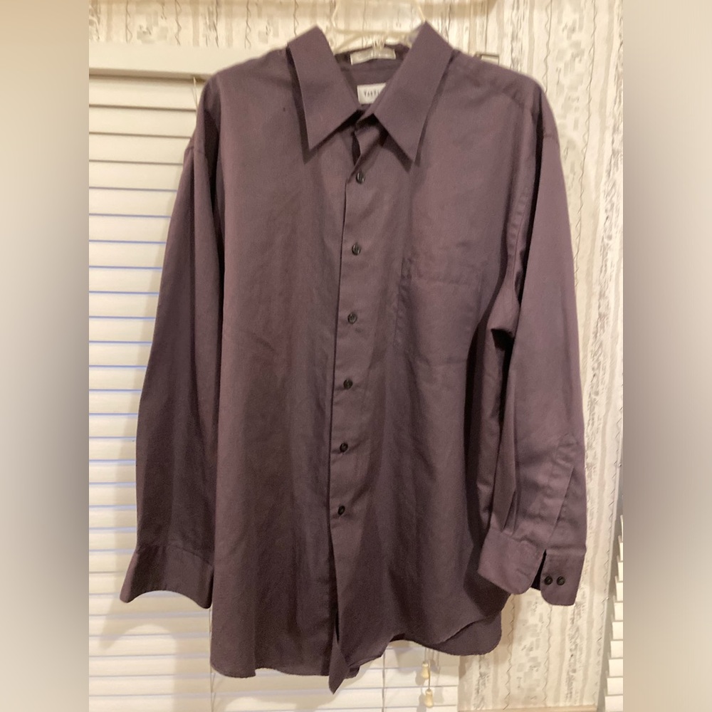Men’s Size 18 33/34 Big Van Heusen Sateen Button Down  Longsleeve Shirt